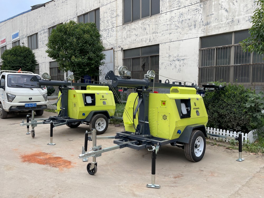 持續(xù)交貨中！山東思拓瑞克20臺9米移動照明燈車陸續(xù)發(fā)貨發(fā)往蒙古國